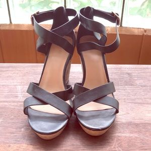 Forever 21 Black Wedges like new!